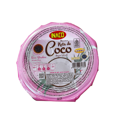 Nesia Inaco Minuman Nata de Coco mit Erdbeer- und Basilikargeschmack in transparentem Glas, erfrischendes Getränk