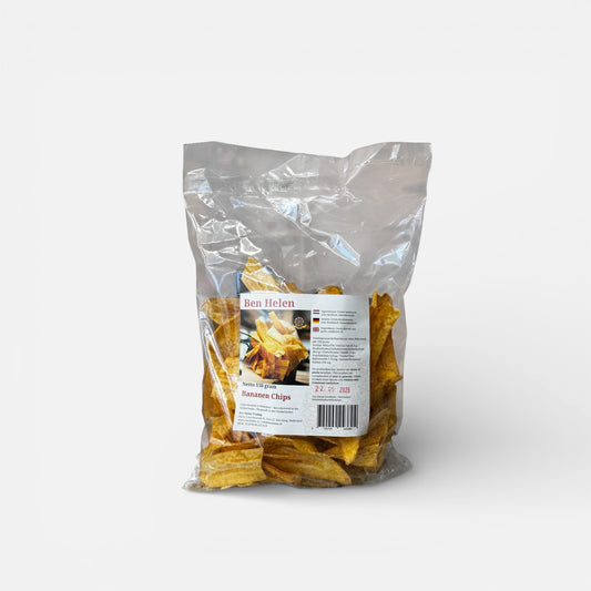 Knusprige, salzige Bananenchips von Ben Helen, Vanka Kawat, als Snack oder Vorspeise, auf dem Bild sichtbar.