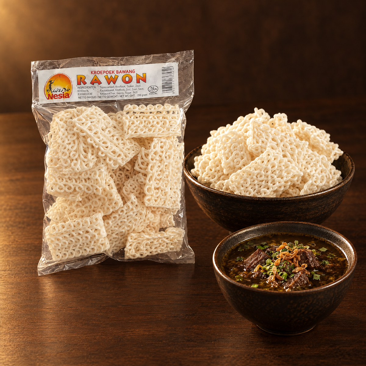 Kerupuk Rawon White 250g – Packung mit frittierten Krupuk und Rawon-Suppe