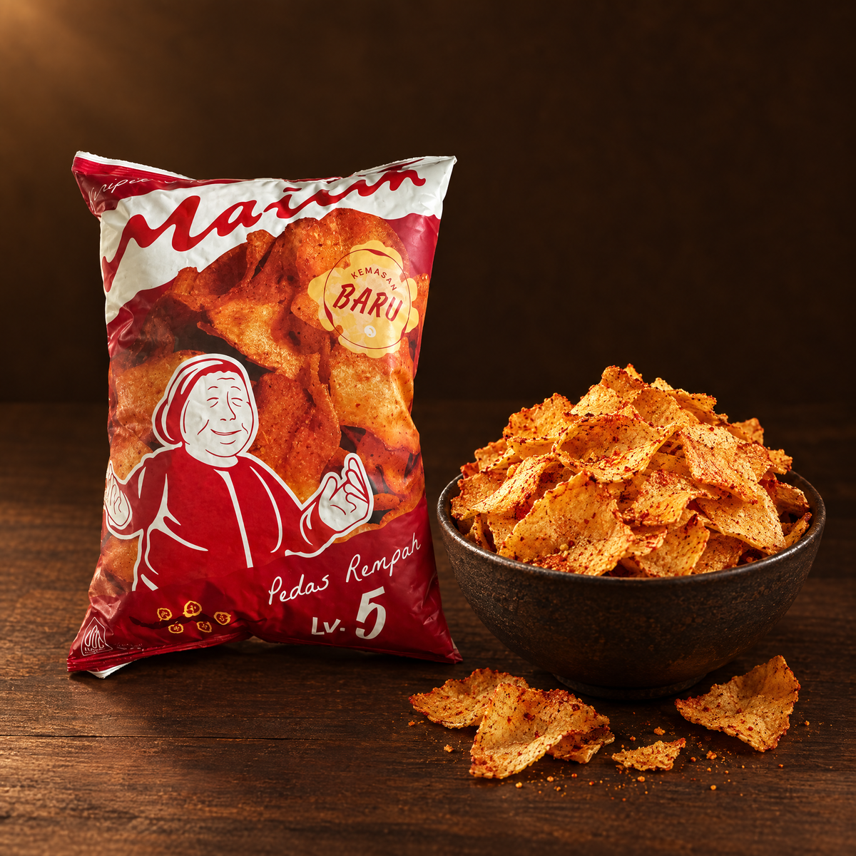 Maicih Cassava Chips Mild Level 5 – Packung mit Chips in der Schale